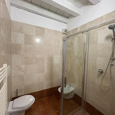 P68 Daire Pacengo Di Lazise